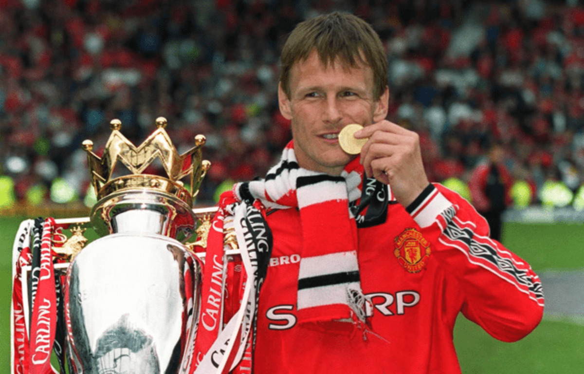 đại sứ thương hiệu teddy sheringham